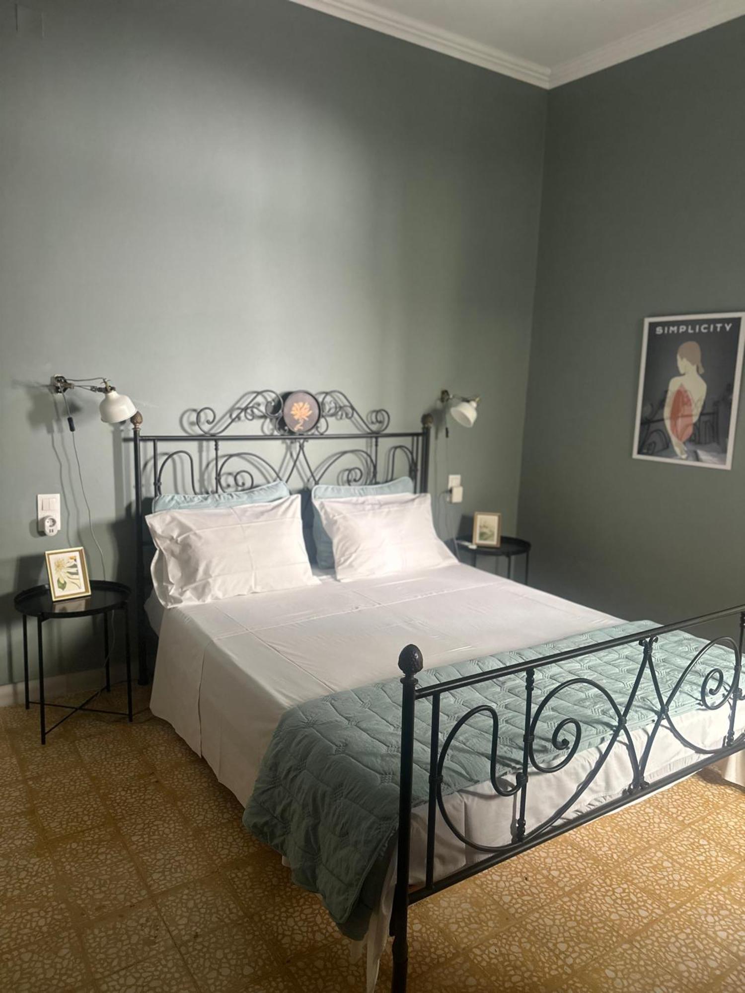 Stone Guest House In The City Candia Esterno foto