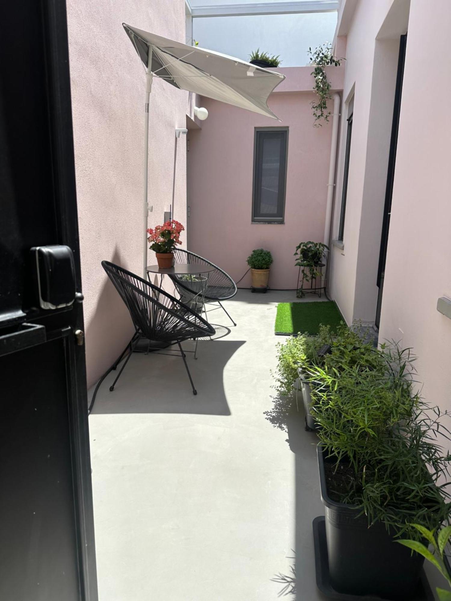 Stone Guest House In The City Candia Esterno foto